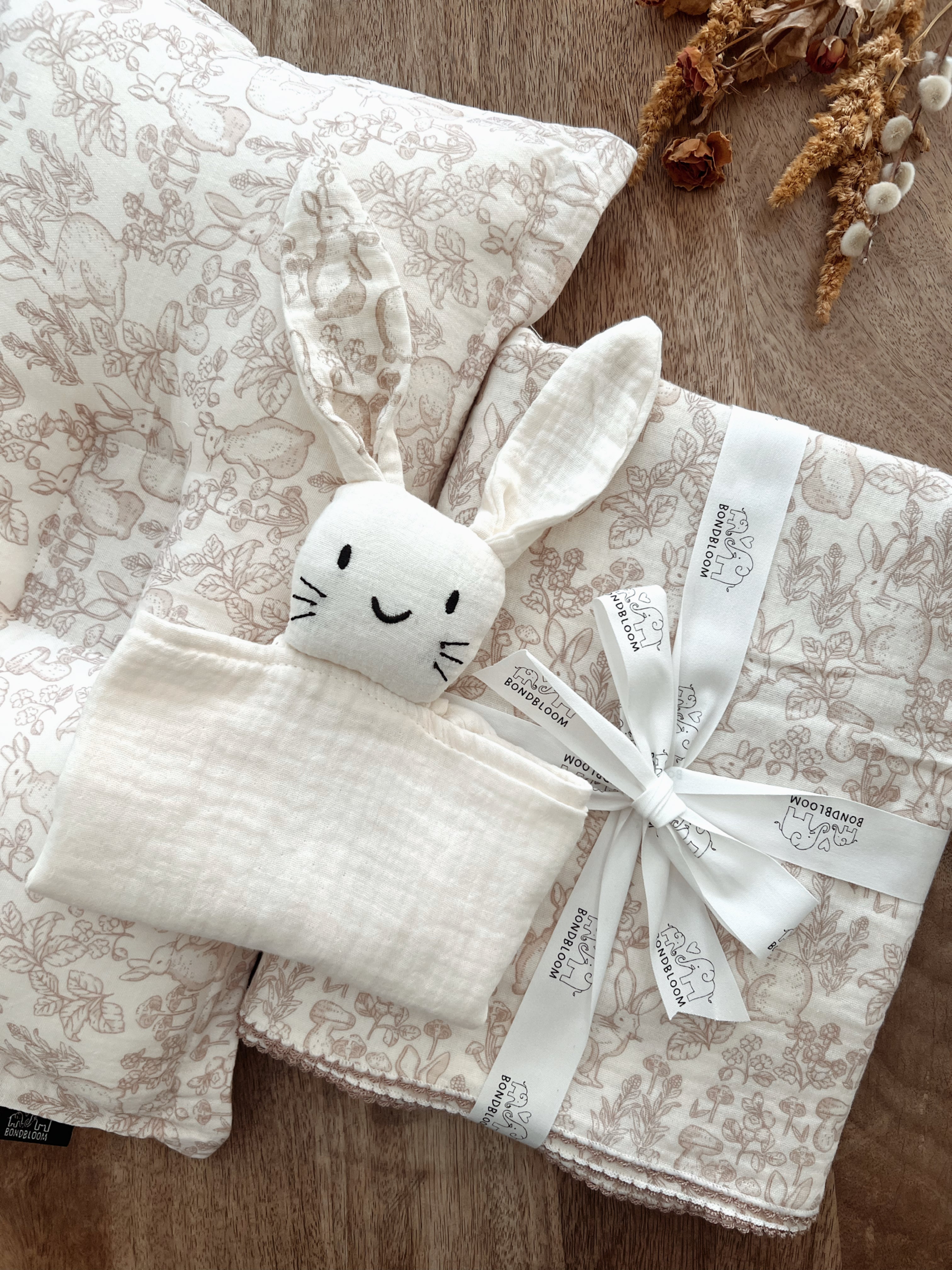 Burford Woodland Snuggle bundle