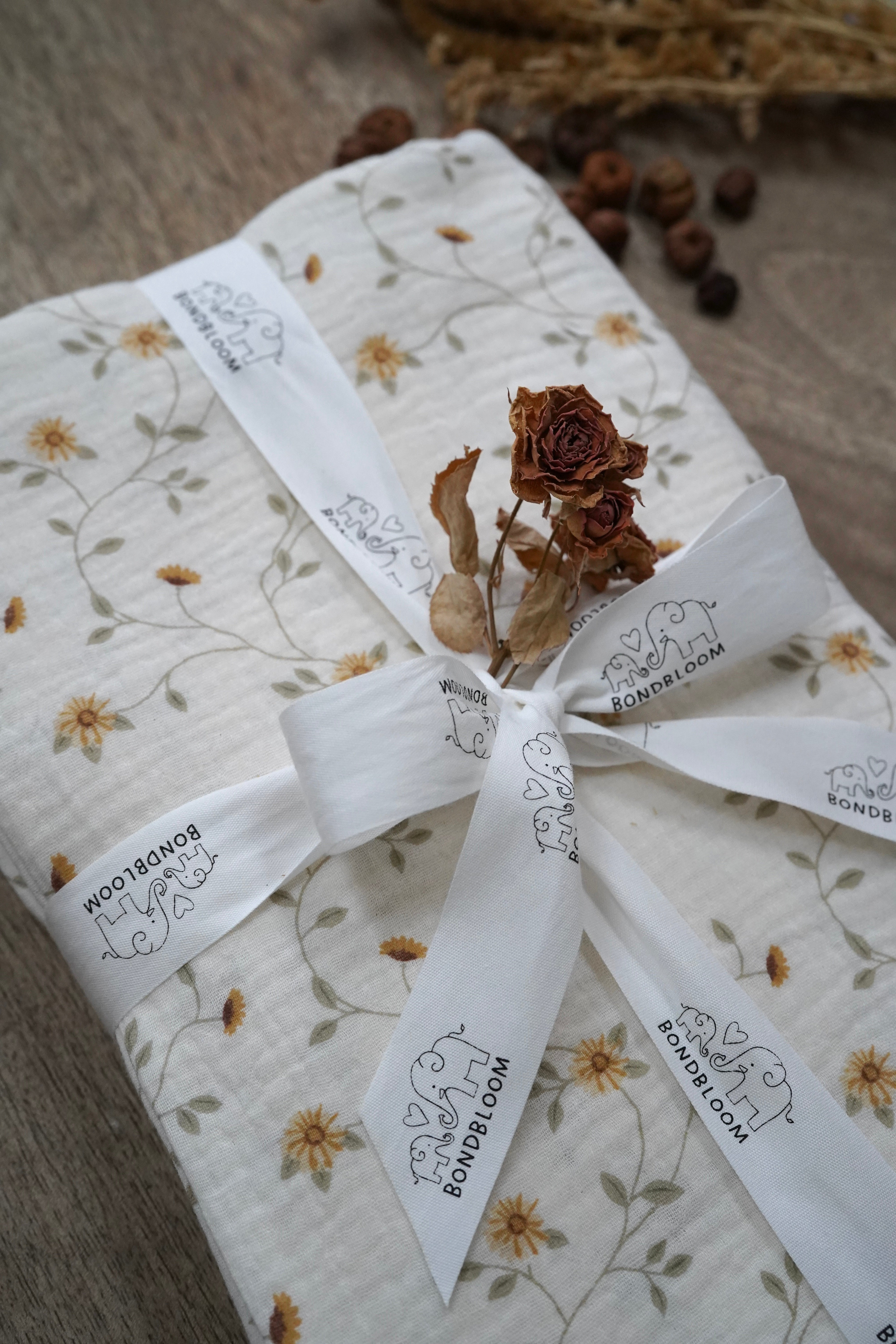 Chipping Campden Sunflower Blanket