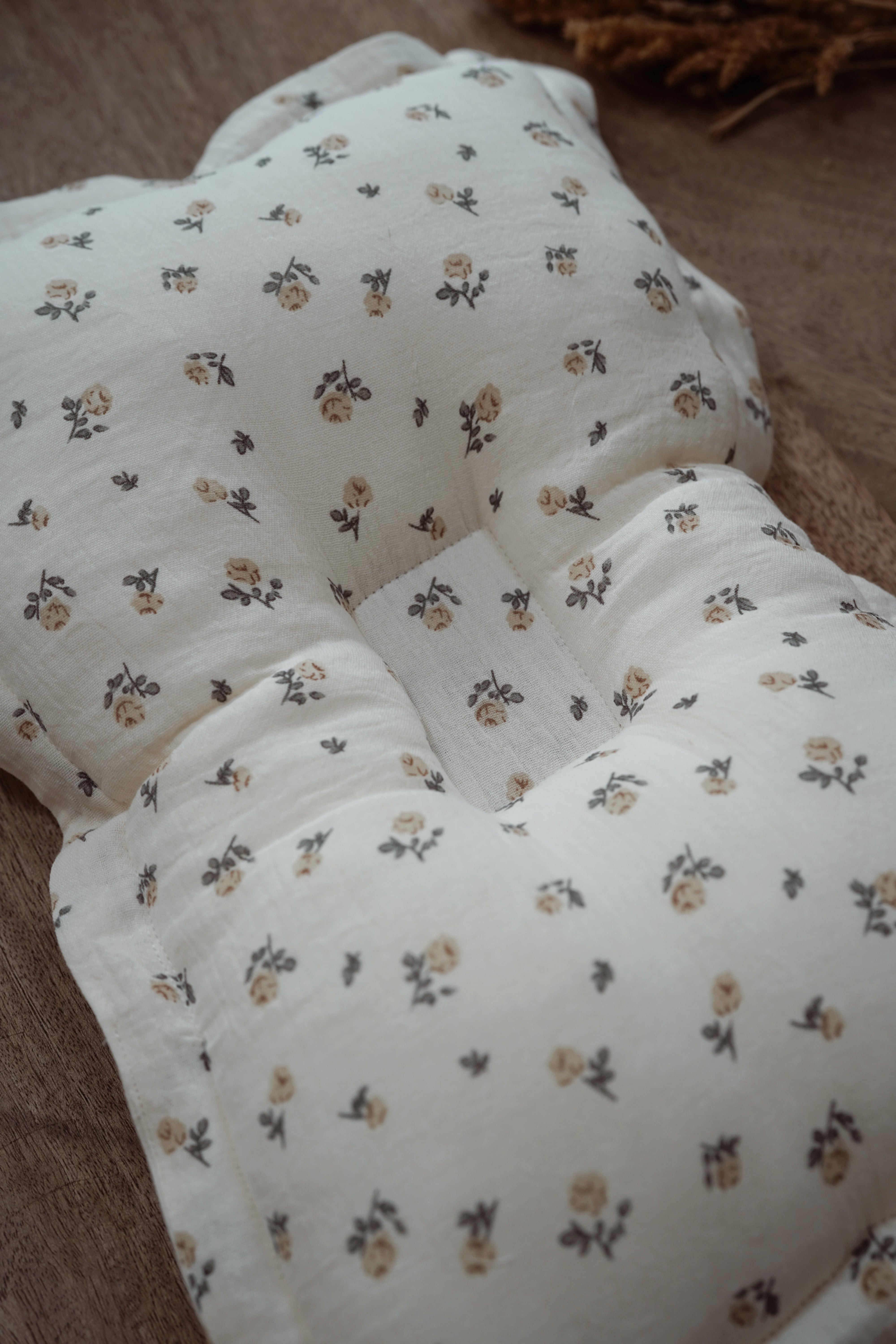 Eynsham Meadow Pillow